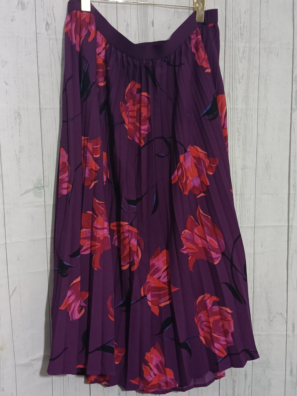 A New Day Purple Pleated Midi Skirt with Pink-Red Floral Print Sz XXL